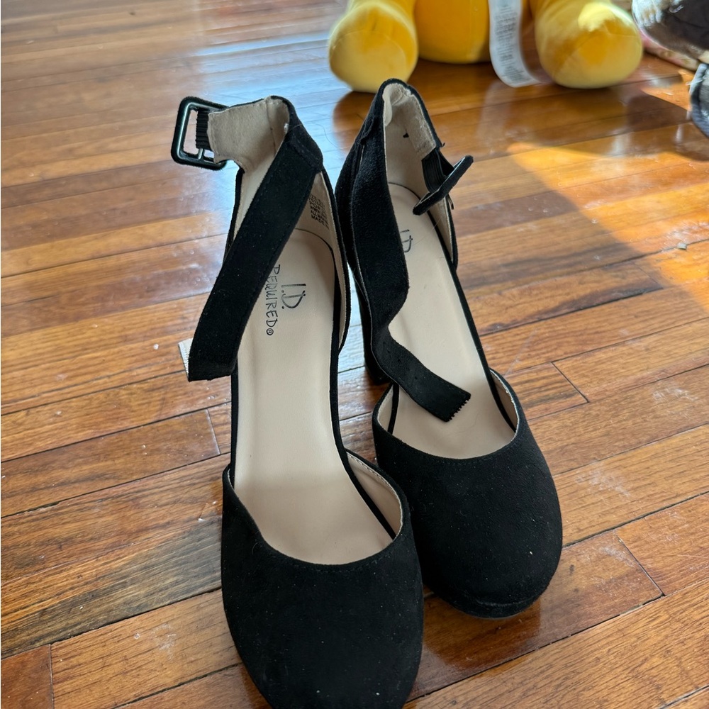 Cute Black Heels!